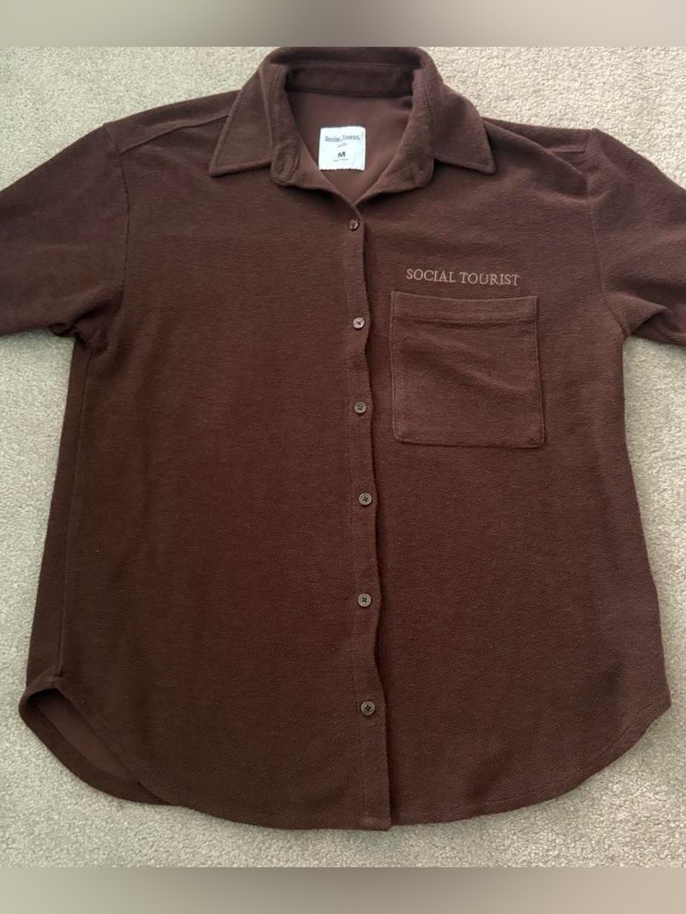 🤎 Hollister x Social Tourist Chocolate Brown Button-Up Shirt — Size M 🤎